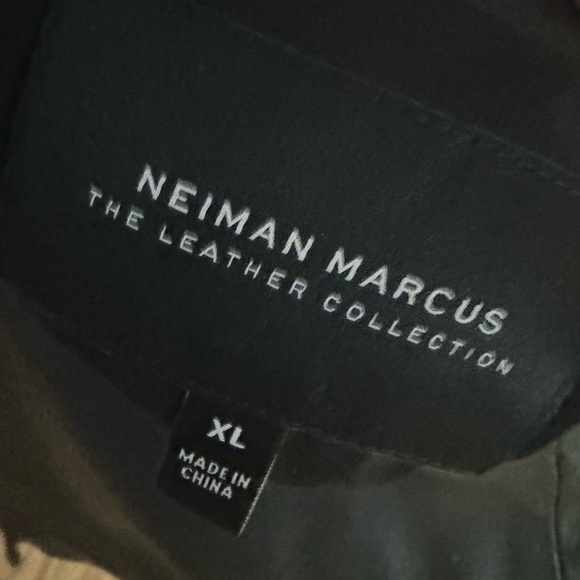 Neiman Marcus leather top exclusive xl - Picture 3 of 3